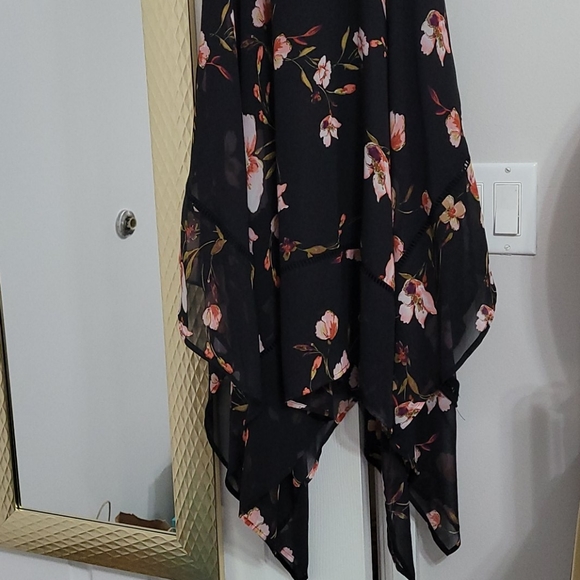 Floral dress - Picture 3 of 3